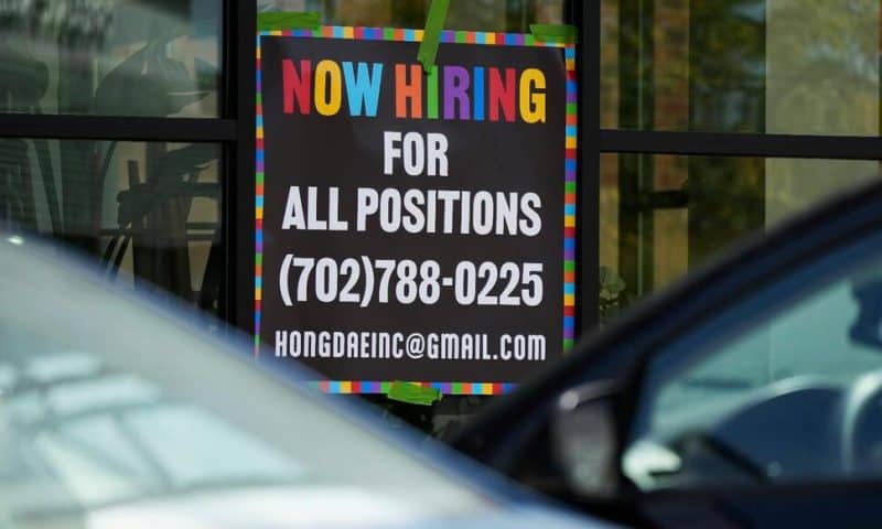 Fewer Americans File for Jobless Claims as US Labor Market Continues to Defy Elevated Interest Rates