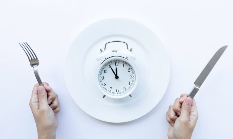 The best time to fast if you want to lose weight, according to the experts