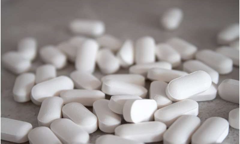Aspirin halves the risk of recurrence in patients with colorectal cancer, clinical trial finds
