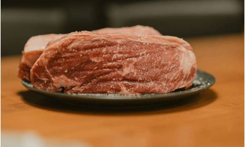 Mediterranean-style diets may still lower cardiovascular risk independent of lean beef intake