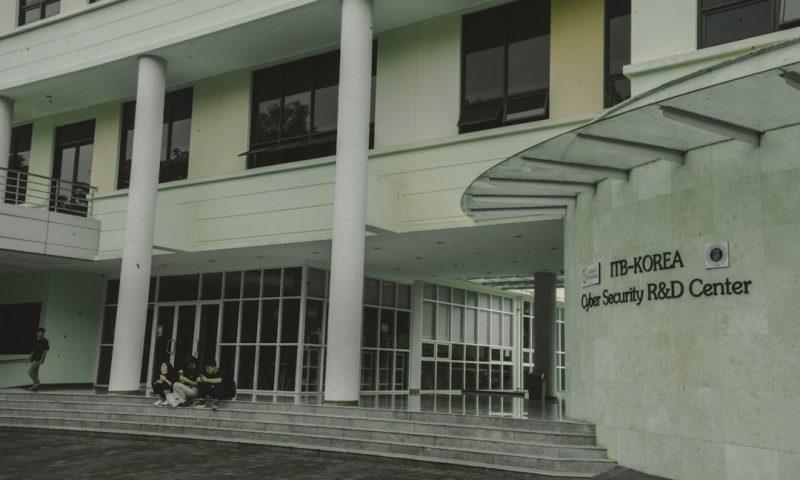 Inside the Critical Path from NDA Submission to Market Approval