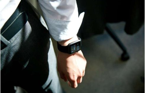 Smartwatches and GPS devices show promise for tracking environmental impacts on health in real time